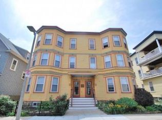 19 Hall St, Jamaica Plain, MA 02130
