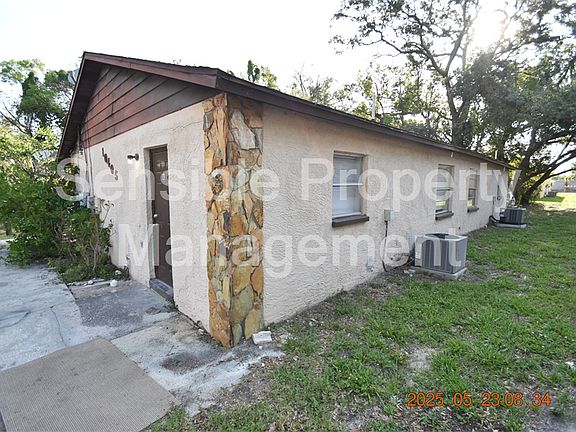 4th image of 10405 N Arden Ave APT A