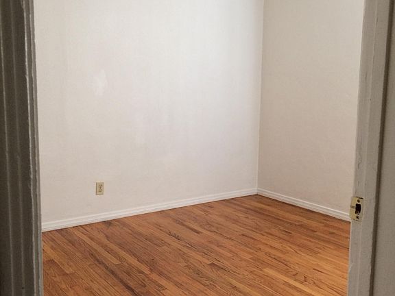 5th image of 2266 E Poinsettia St