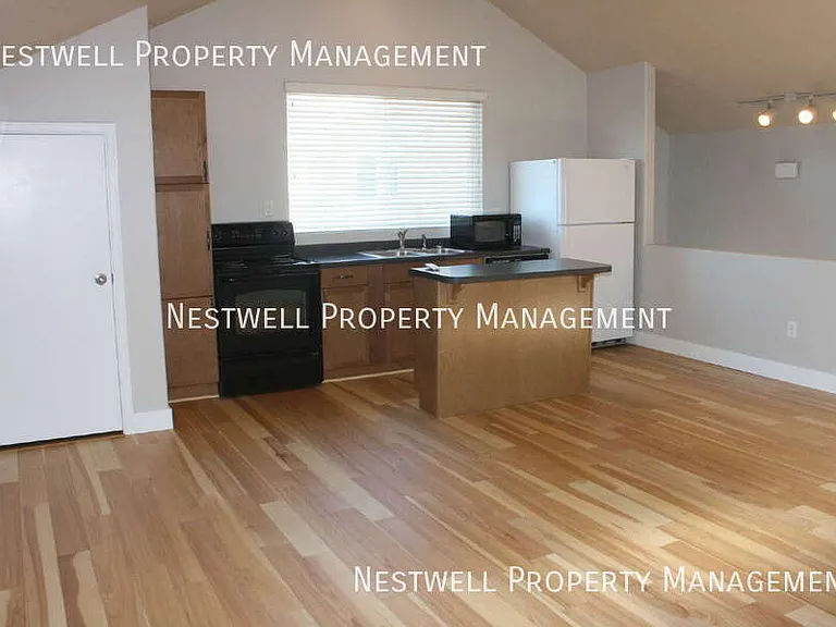 4677 W Firmont Dr — Photo 2
