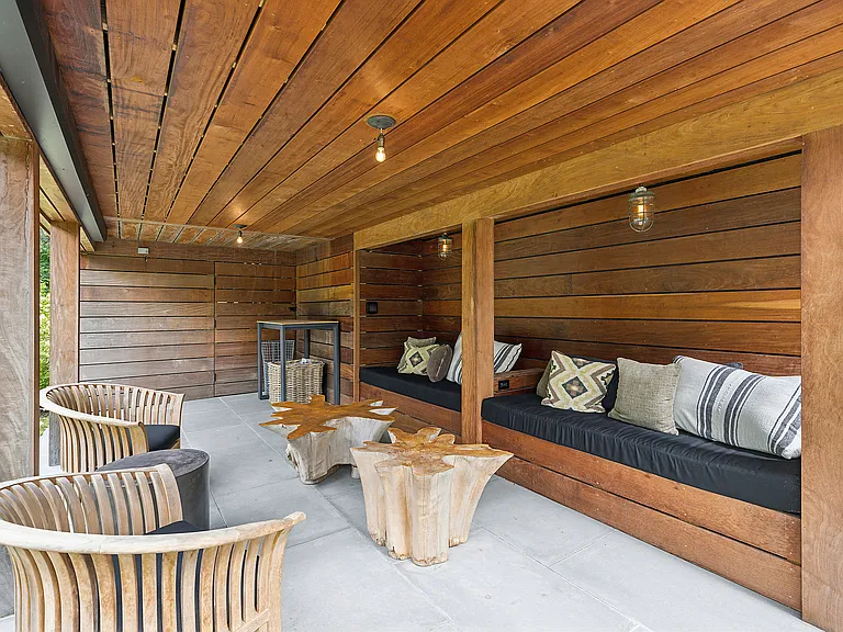 44 Milina Dr — Photo 10