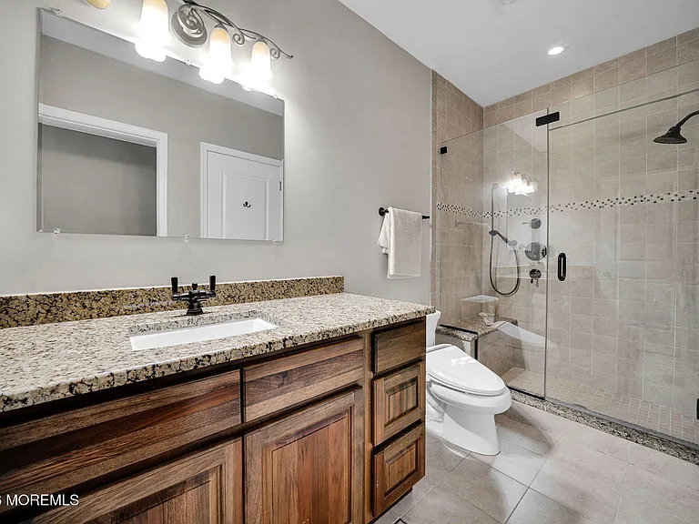 2 Hop Brook Ln — Photo 37