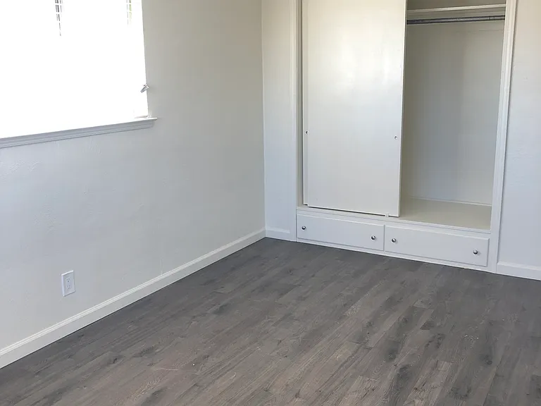 1450 Hillside Dr #1 — Photo 11