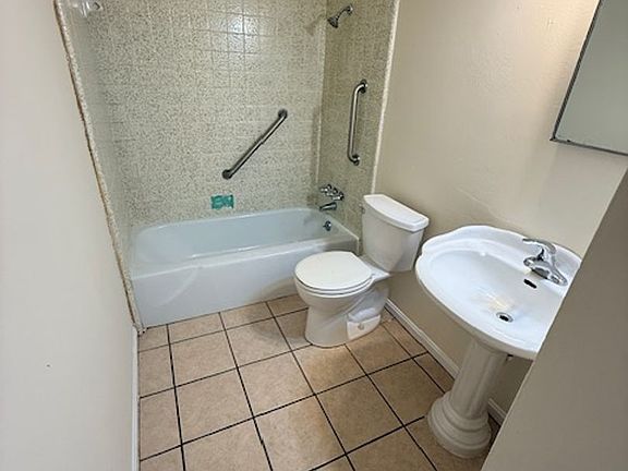 3rd image of 3624 36th Ct