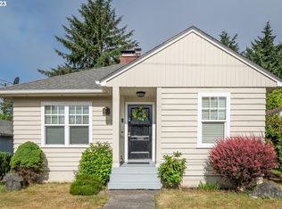1112 Winsor Ave, North Bend, OR 97459