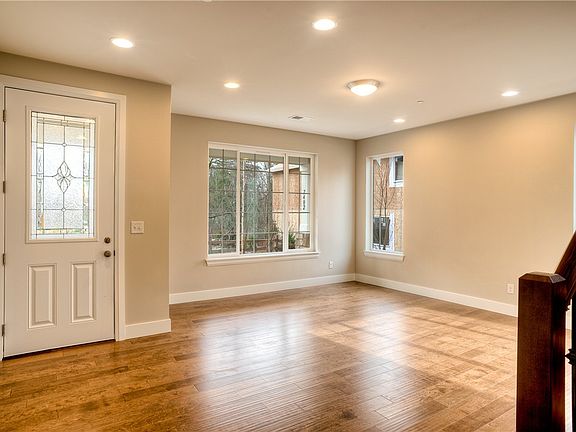 2nd image of 7402 NE 202nd Pl