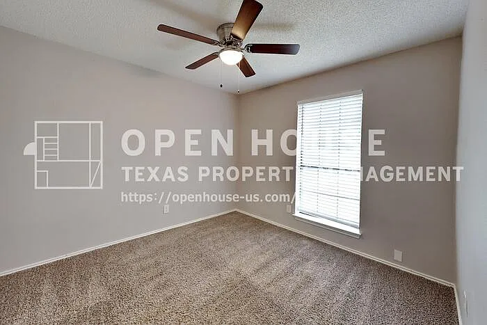 712 Bluebonnet Dr — Photo 14