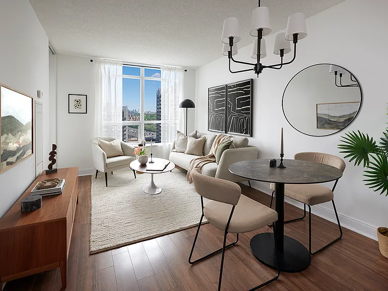 105 Harrison Garden Blvd #811 — Photo 1