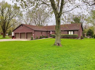 1776 Woods Dr, Dayton, OH 45432