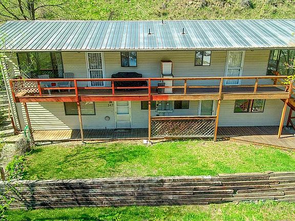 3rd image of 347 S Whitewater Dr