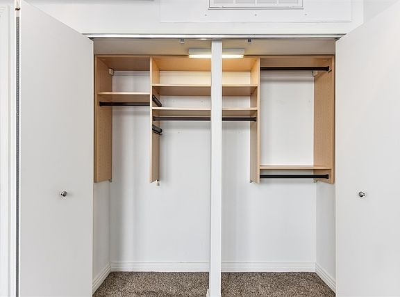 5th image of 565 W Quincy St Unit 1117