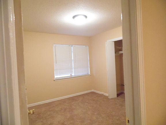 4th image of 5016 Teal Ave