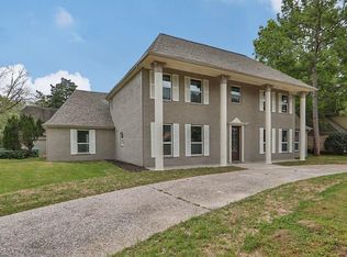 811 Crossroads Dr, Houston, TX 77079