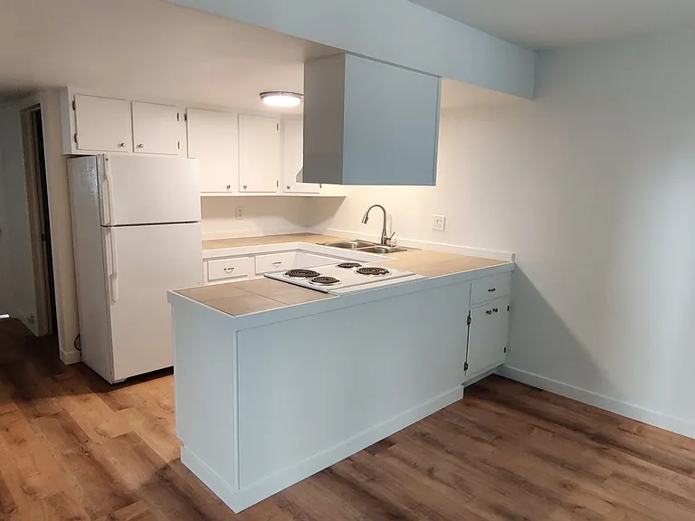 511-517 Westview Dr — Photo 4