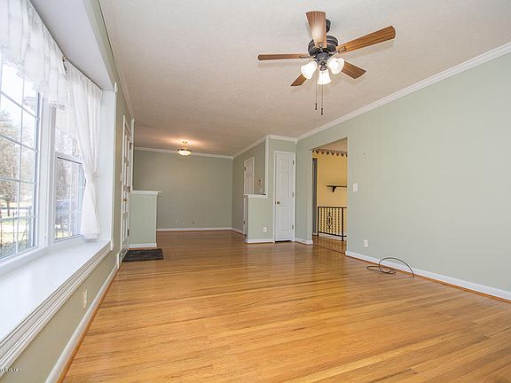 5th image of 4206 Lynnbrook Dr