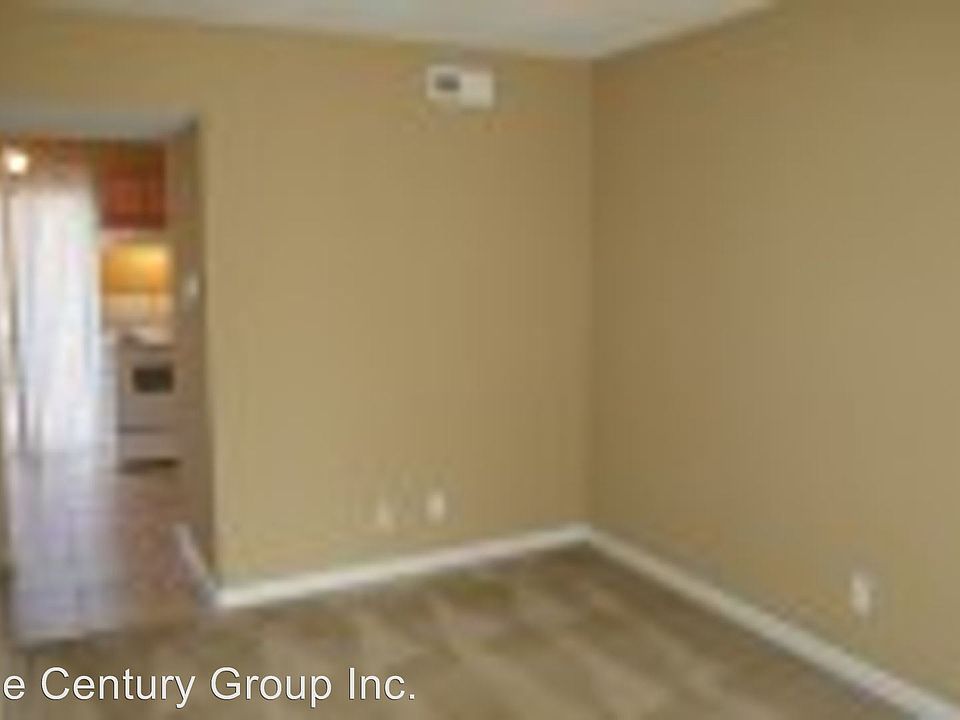 2nd image of 509 Potomac Dr #509B