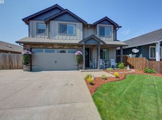 150 N Hezzie Ln, Molalla, OR 97038