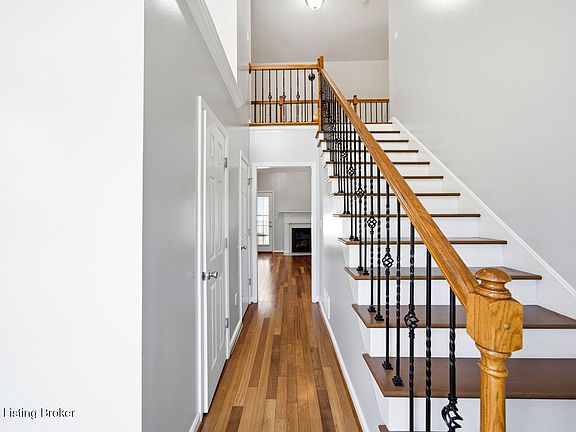 3rd image of 8507 Vancouver Ct