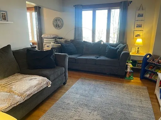 2 bed, 1061 sqft, $3,350 — Photo 3