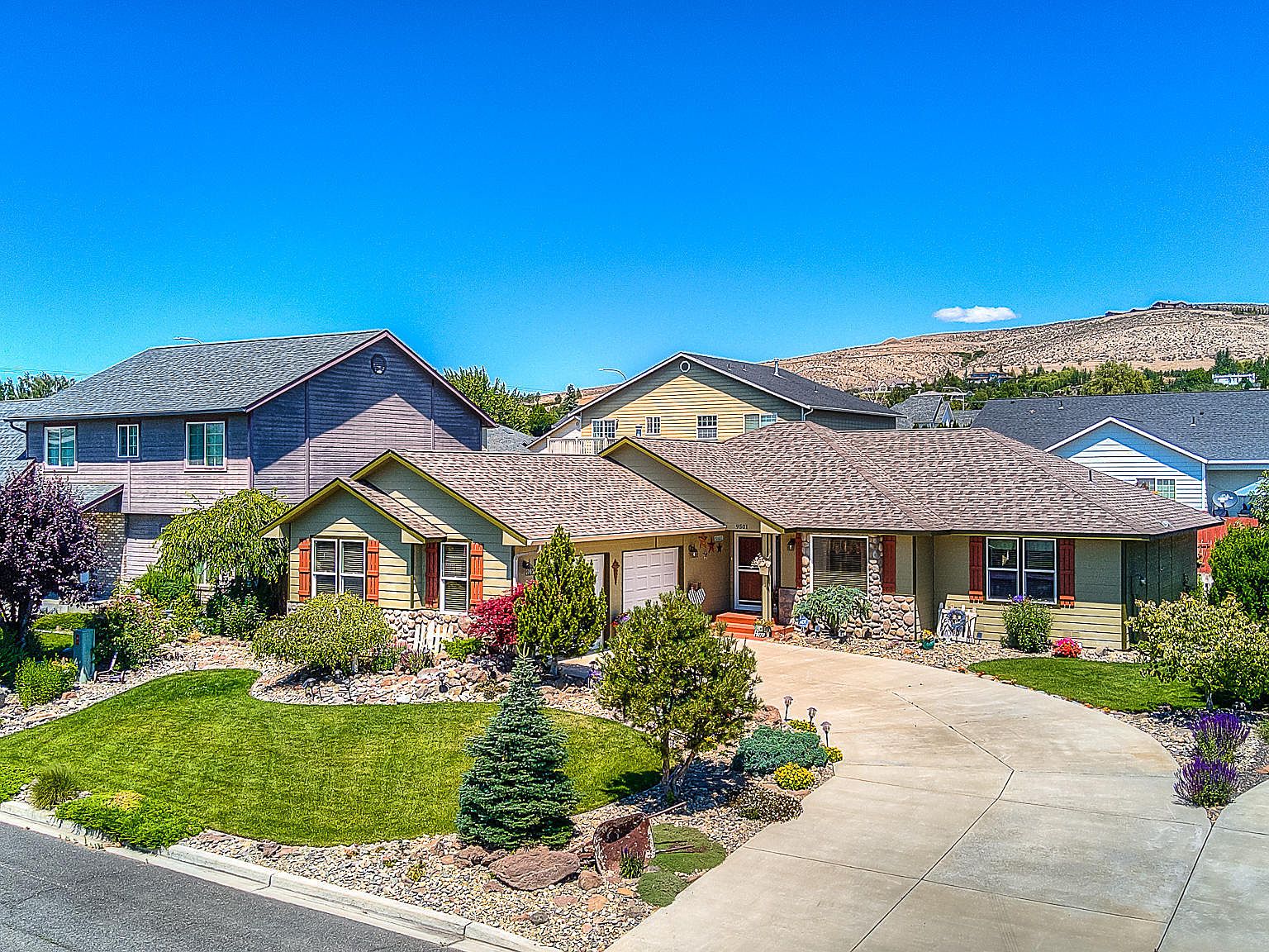 9501 W Chestnut Ave, Yakima, WA 98908 Zillow
