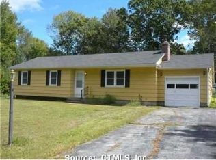 14 Bob White Way, Moosup, CT 06354