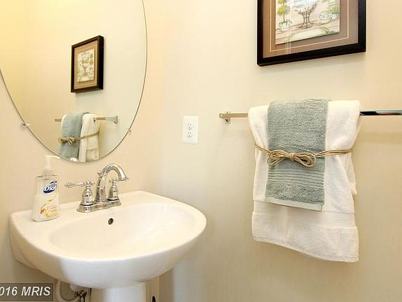 2nd image of 22485 Glenbow Way #2005