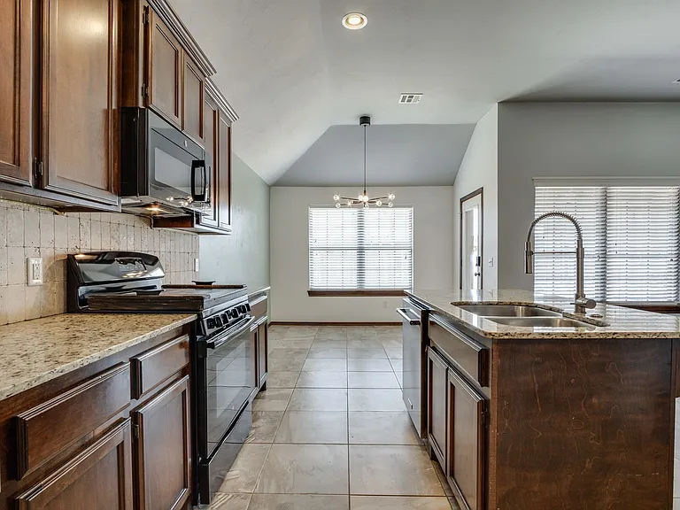 1174 Misty Ln NW — Photo 25