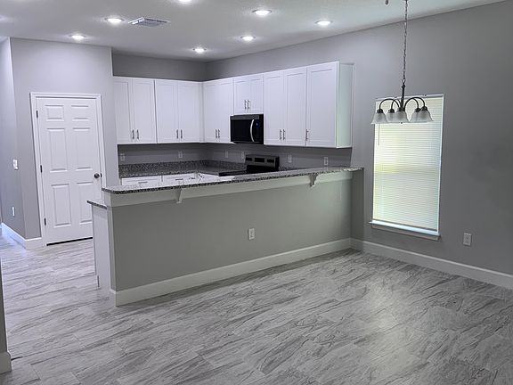 4th image of 1308 Verona St Unit 1308