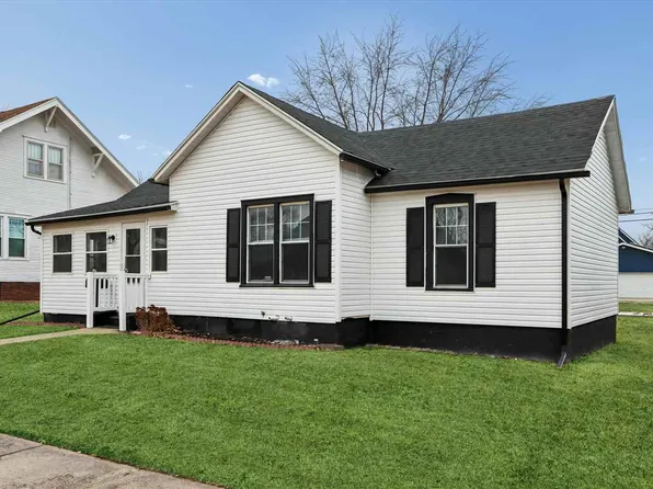 278 W Pine St, Marengo, IA 52301