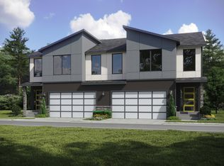 4085 Isaac Ct, Vadnais Heights, MN 55127