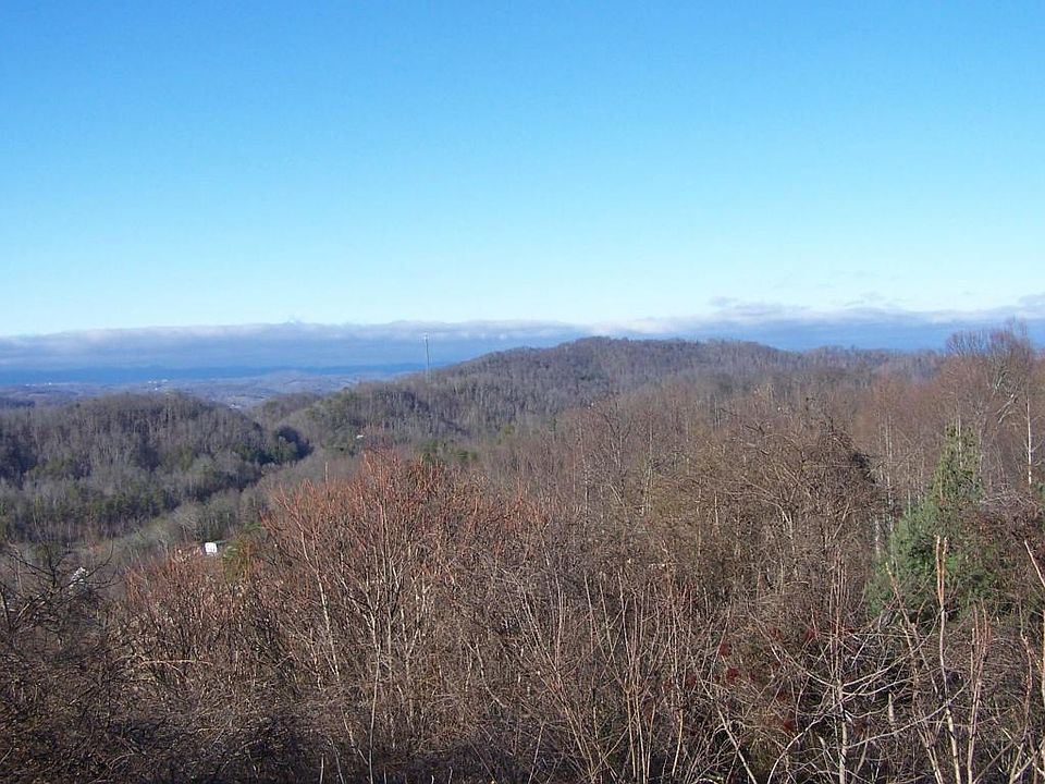 2nd image of 185 Grand View Dr