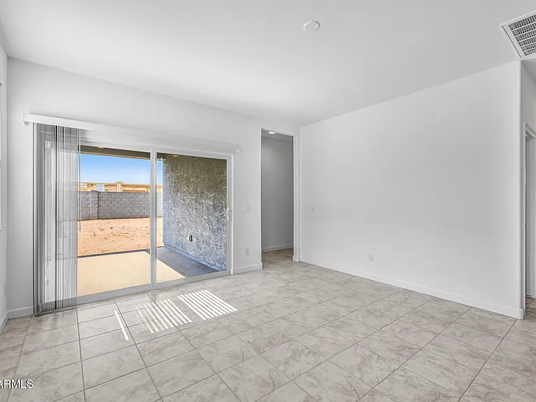 38125 W Excussare Way — Photo 6