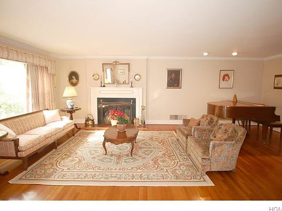 2nd image of 2 Grand Park Ave