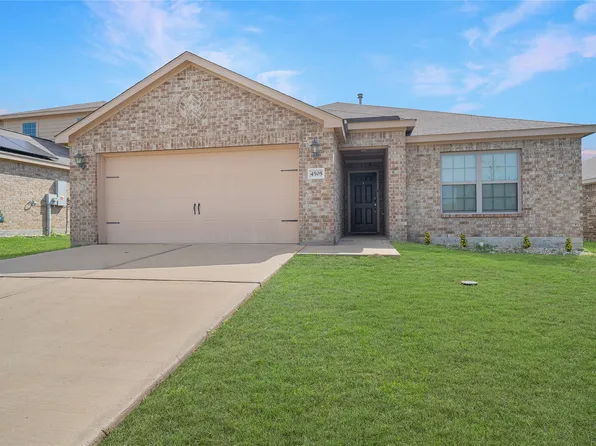 4505 Mares Tail Dr, Forney, TX 75126