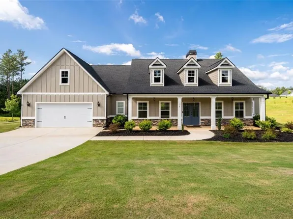 25 Harmon Ct, Newnan, GA 30263
