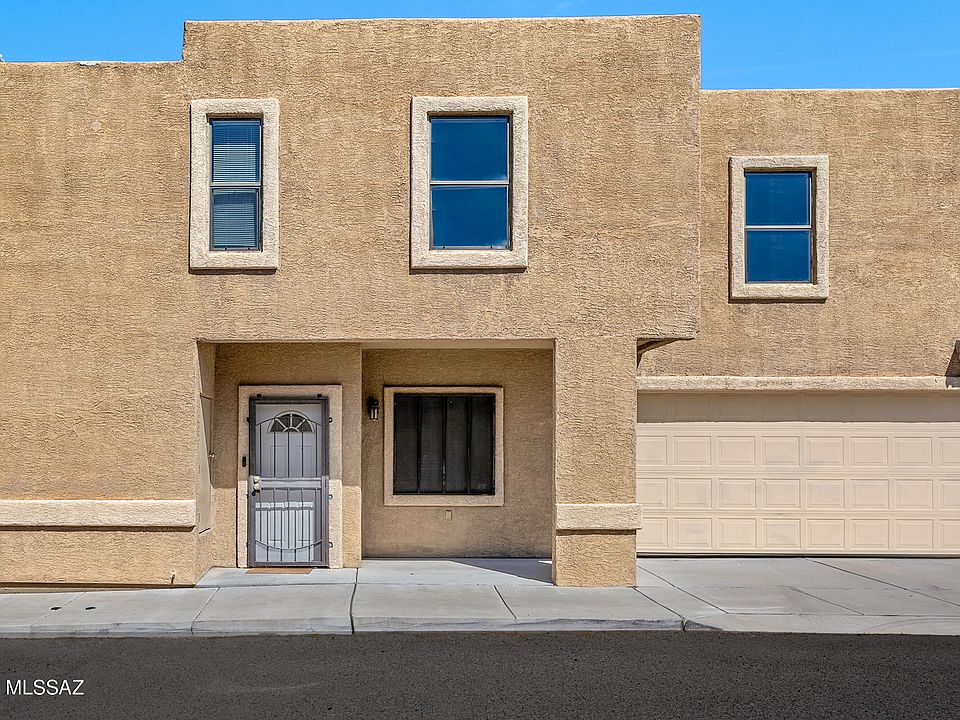 1st image of 3047 N Estrella Ave