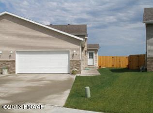 3208 7th Ave N, Moorhead, MN