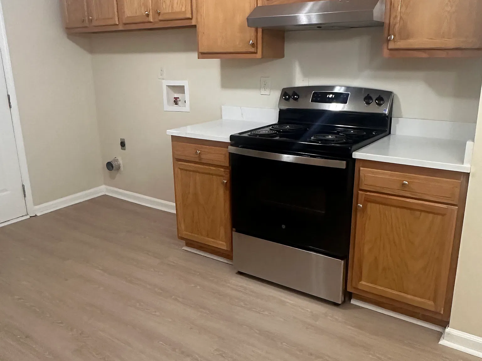 111 Kimberly Way SW — Photo 3