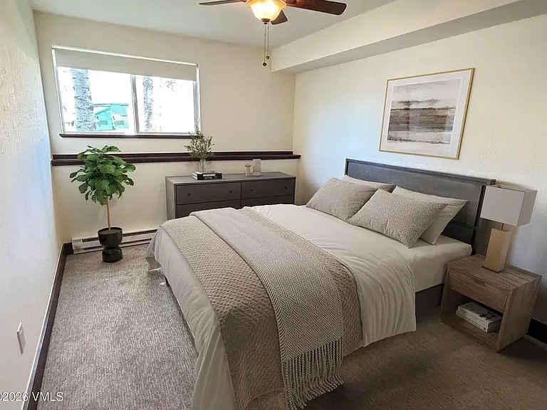 811 W Beaver Creek Blvd #D4 — Photo 6