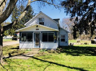 146 S Park St, Cedar Springs, MI 49319