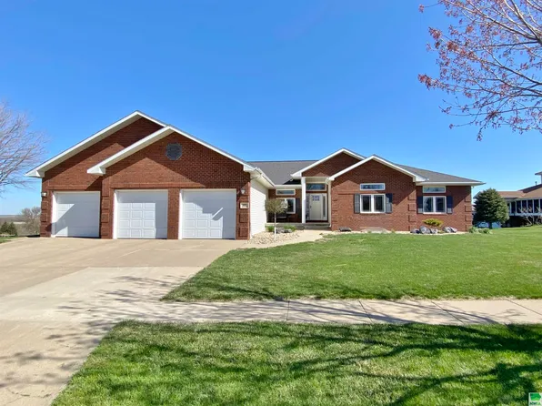 401 Torbert Blvd, Akron, IA 51001