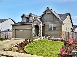 522 N 7th St, Carlton, OR