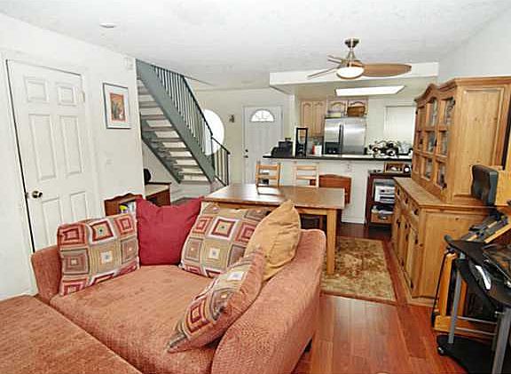 4th image of 4646 Hartley St APT 6