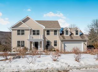 761 Linda Ave, Thornwood, NY 10594