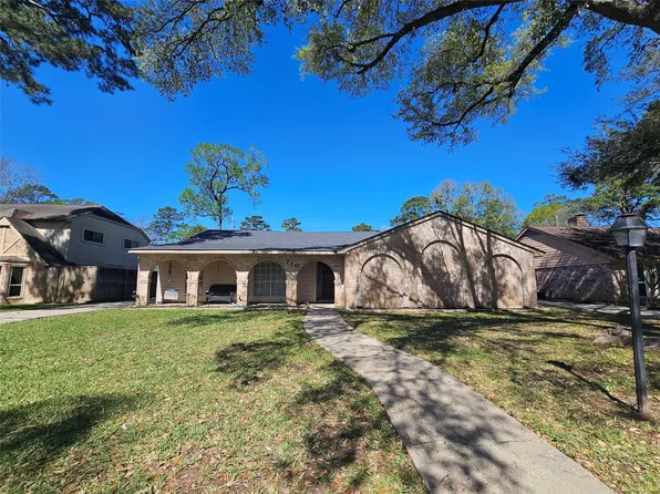 710 Enchanted River Dr, Spring, TX 77388