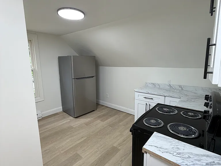 25 Lorenzo St #3 — Photo 19