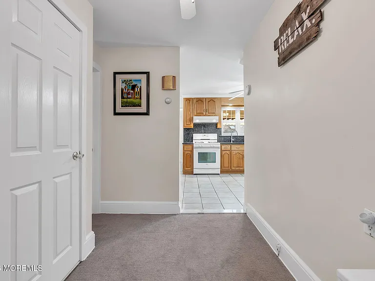 37 Highland Ave — Photo 24
