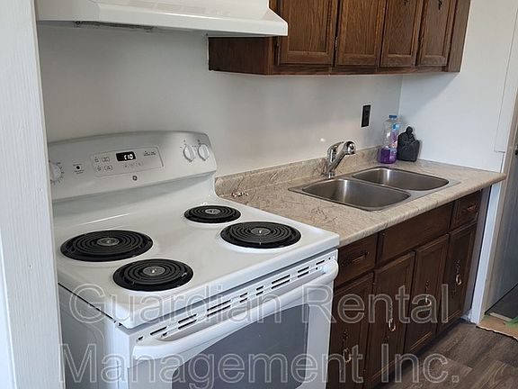 4th image of 285 Ontario St #202