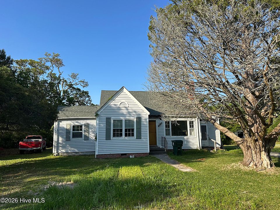 1st image of 111 Chestnut Drive