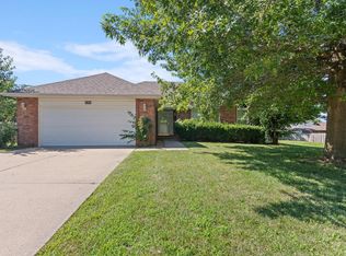 3702 W Riverside St, Springfield, MO 65807